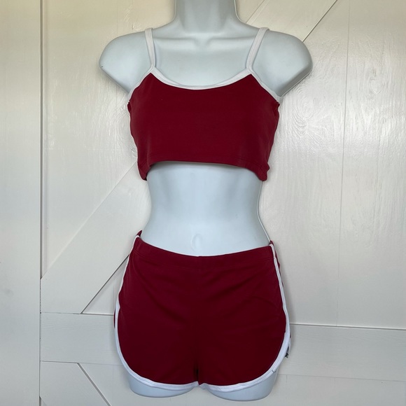 Red crop top pajama set shorts and crop top - Picture 5 of 6